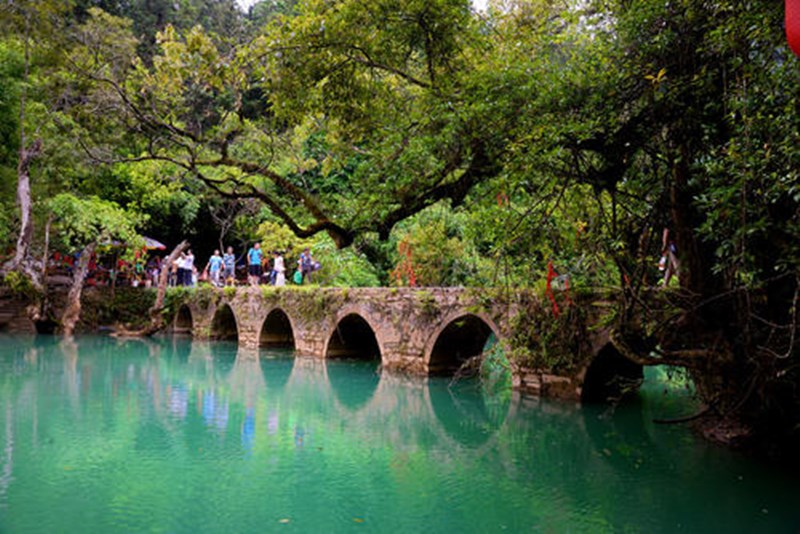 貴州的小七孔景區(qū)此生必去,風(fēng)景美輪美奐